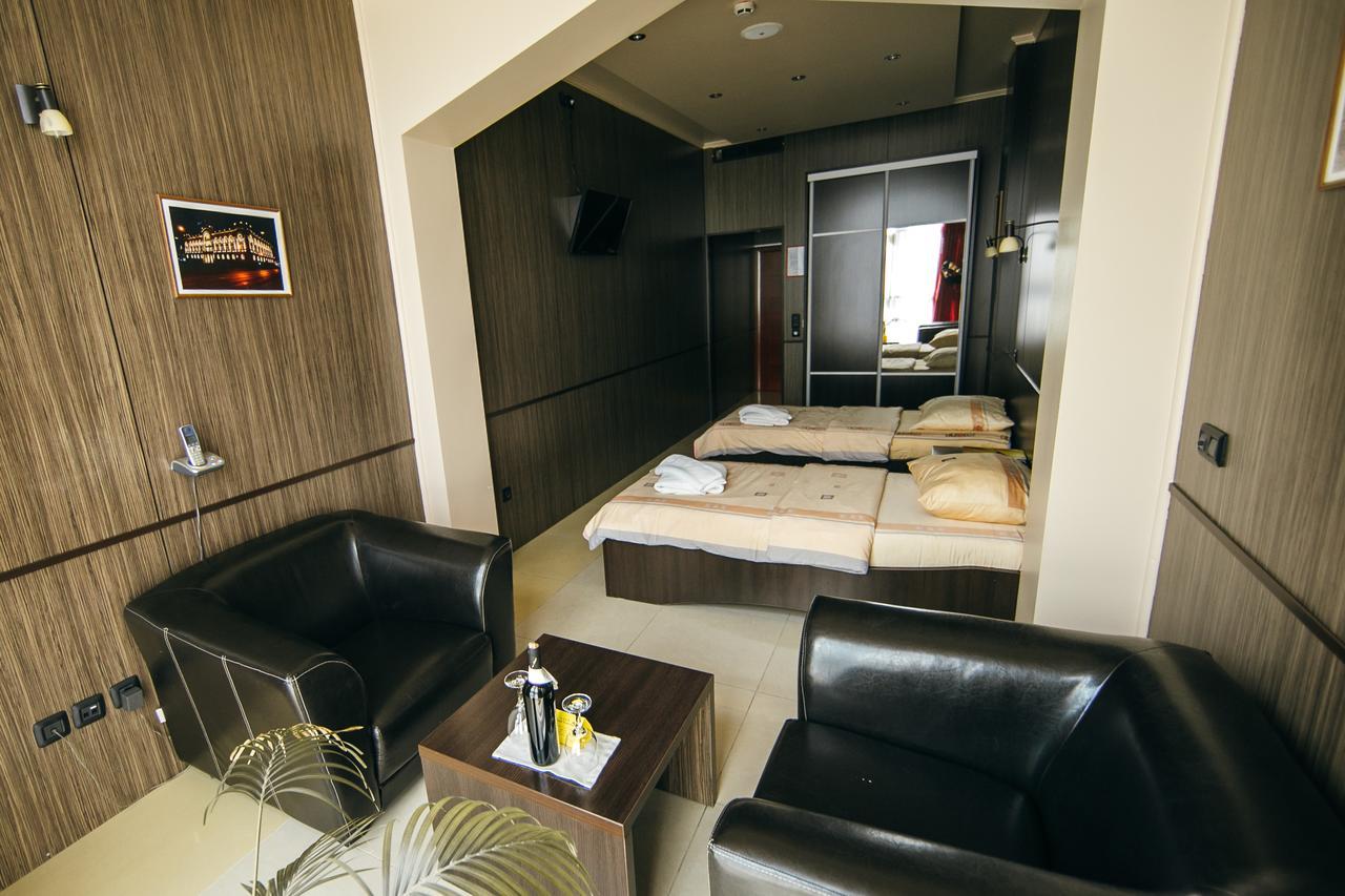 Hotel Fortuna バニャ・ルカ エクステリア 写真