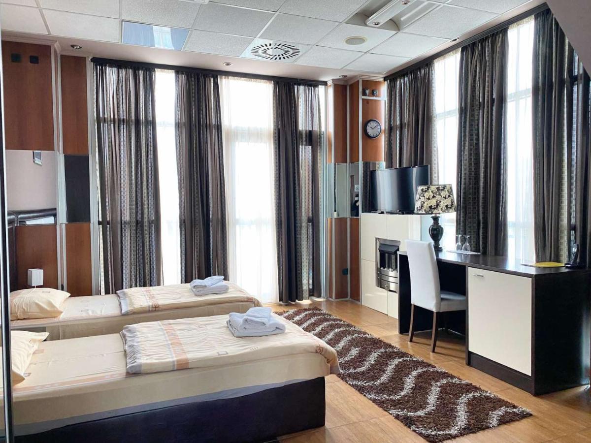 Hotel Fortuna バニャ・ルカ エクステリア 写真
